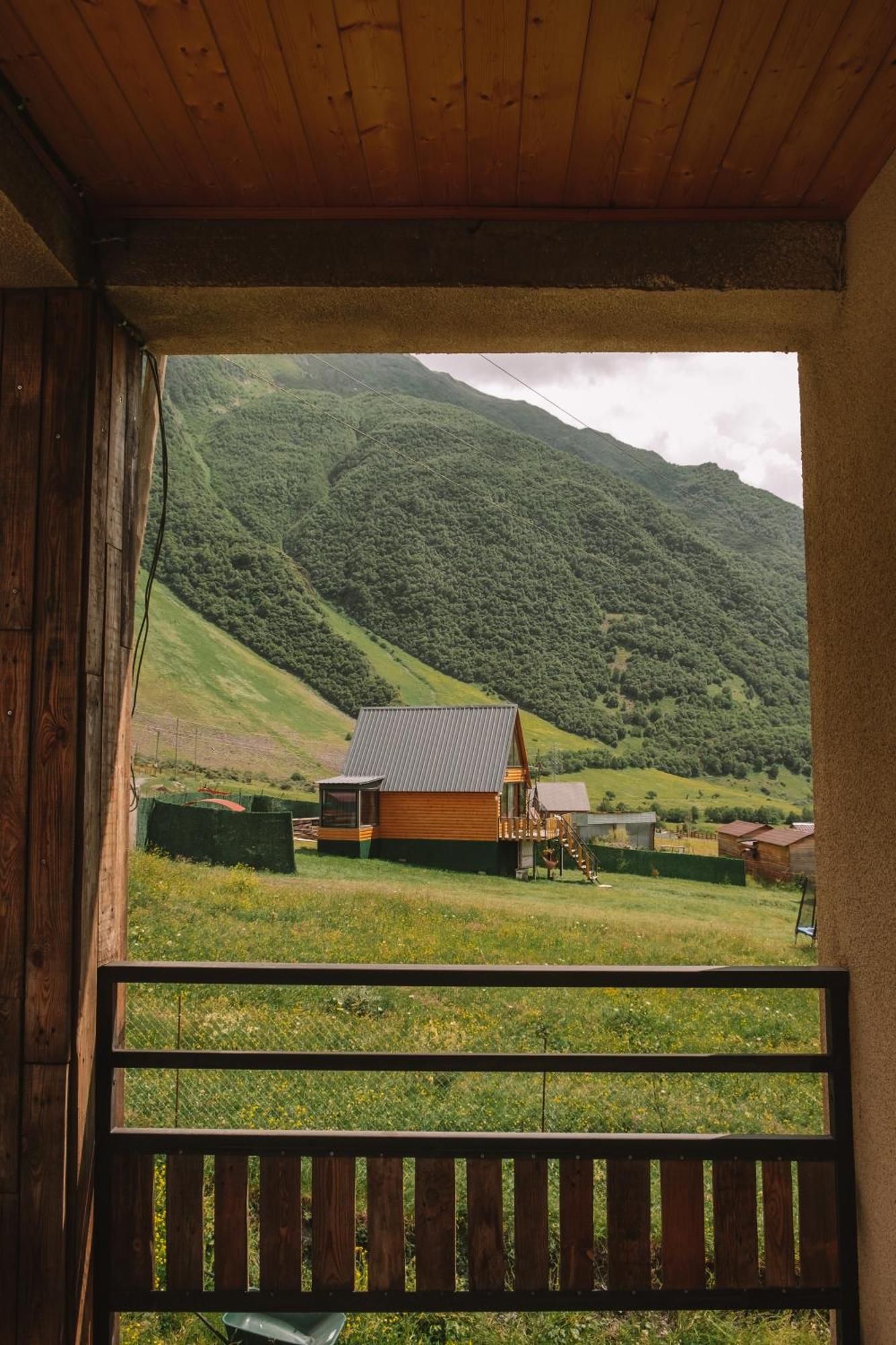 Hotel Arte Kazbegi Exterior foto